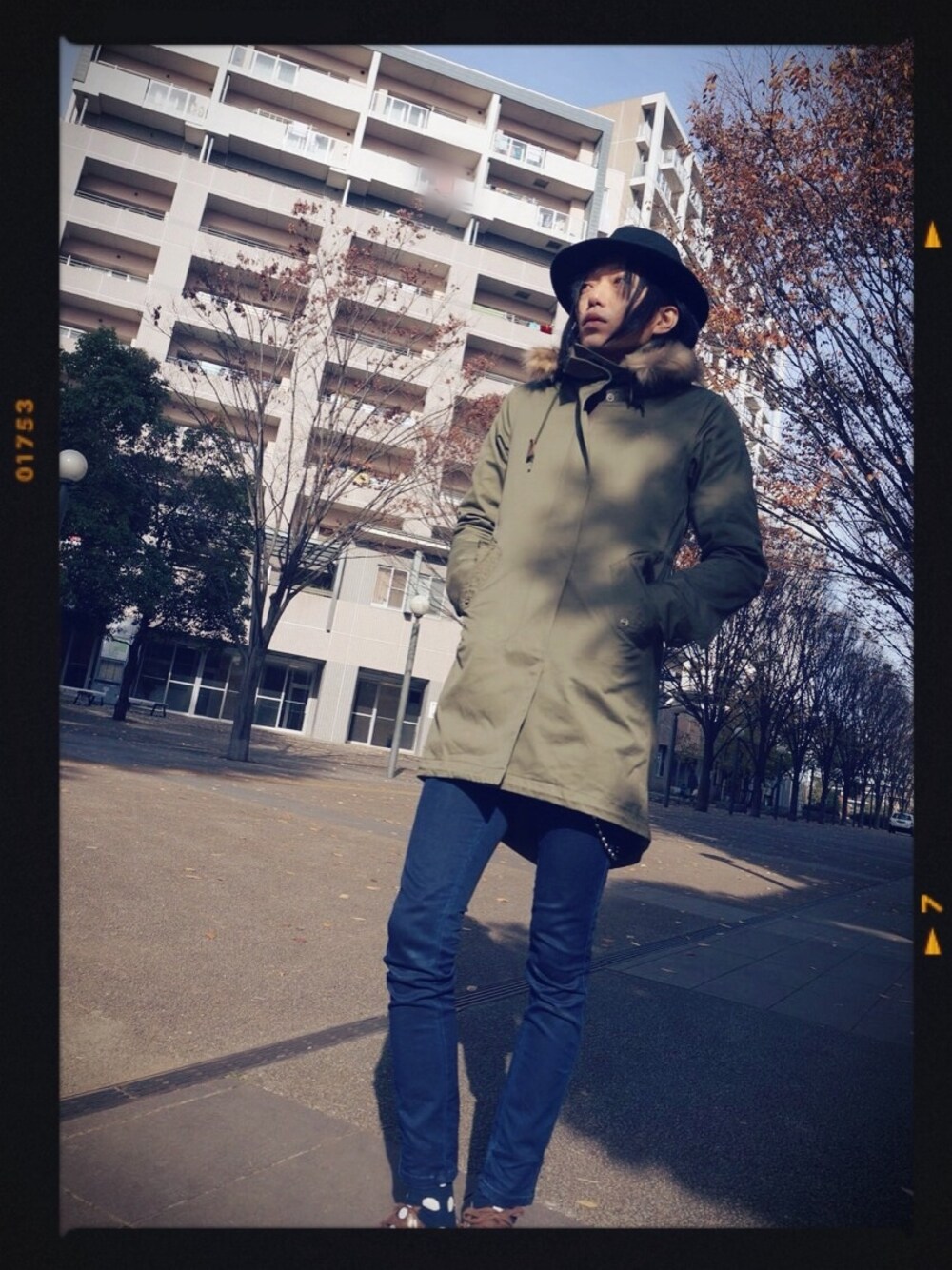「FRED PERRY、フレッドペリー、The Charlene.（シャーレイン）、the vanilla shakes、モッズコート、モッズ、バンドマン、音楽で繋がる、音楽、WEAR 軽音部」｜「FRED PERRYのMods Parka（モッズコート、グリーン系）」を使った、スズキカツノリさん（メンズ・174cm）の冬コーディネートの1枚目の写真