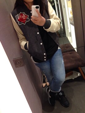 「Maison Kitsune（メゾンキツネ）のアイテム（スタジャン）」を使った、Miyabiさん（レディース・163cm）の冬コーディネート