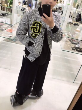「OPENING CEREMONY（オープニングセレモニー）のアイテム（ナイロンジャケット）」を使った、Miyabiさん（レディース・160cm）の秋コーディネート