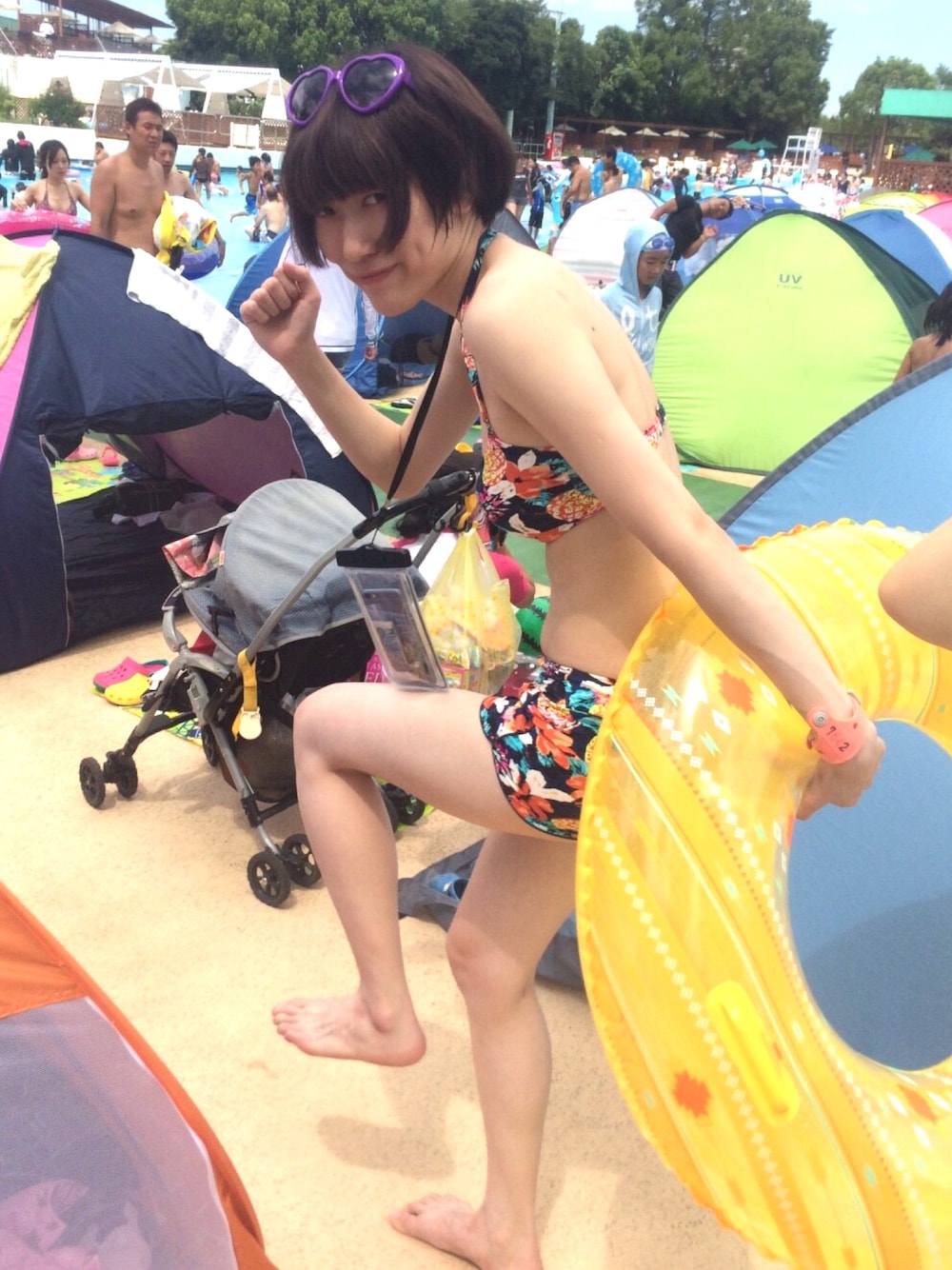 「豊島園、プール、夏、パッツン前髪」｜「no brandのアイテム（サングラス、パープル系）」を使った、Oｋａｙｕさん（レディース・172cm）の夏コーディネートの1枚目の写真
