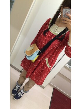 「アイテム（メッセンジャーバッグ、ブルー系）」を使った、ゆさん（レディース・166cm）の秋コーディネート