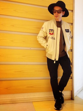 「ツバ広ハット」｜「アイテム（MA-1）」を使った、Unoさん（メンズ・163cm）の秋コーディネート