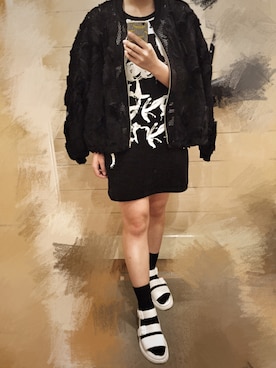 「Dr. Martens（ドクターマーチン）のアイテム（ビーチサンダル）」を使った、heeeaaadさん（レディース・167cm）の冬コーディネート
