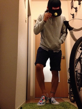 「Ｏ脚」｜「アイテム（トップス）」を使った、びーびー☑︎さん（メンズ・167cm）の秋コーディネート