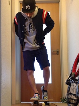 「Ｏ脚」｜「アイテム（トップス）」を使った、びーびー☑︎さん（メンズ・167cm）の秋コーディネート