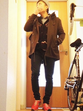 「カウチンセーター」｜「アイテム（アナログ腕時計）」を使った、びーびー☑︎さん（メンズ・167cm）の冬コーディネート