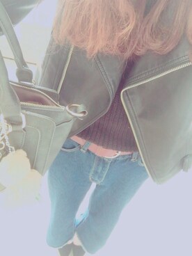 「韓国」｜「アイテム（ライダースジャケット）」を使った、charoさん（レディース・158cm）の春コーディネート