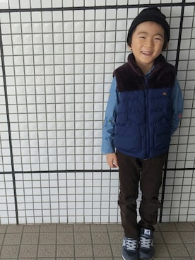 「刺繍」｜「アイテム（ダウンベスト）」を使った、yuuuiさん（キッズ・120cm）の冬コーディネート
