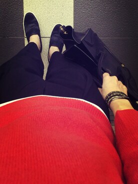 「アイテム（アクセサリー、パープル系）」を使った、MKoさん（レディース・161cm）の秋コーディネート