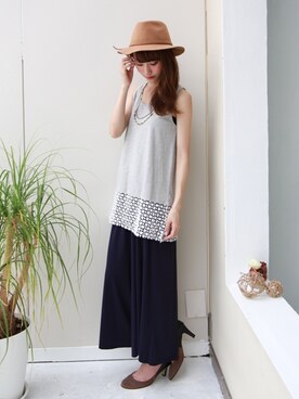 「アイテム（タンクトップ、グレー系）」を使った、REALCUBEさん（レディース・158cm）の春コーディネート