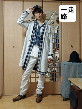 「白デニム」｜「アイテム（その他アウター）」を使った、走一路さん（メンズ・175cm）の秋コーディネート