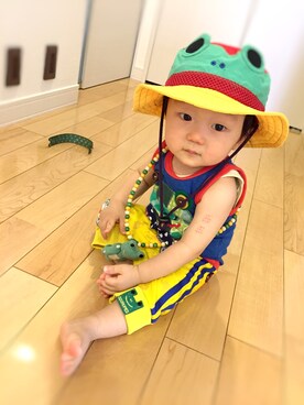 「One deux boo（ワンドゥーブー）のアイテム（キャップ）」を使った、七福さん（キッズ・70cm）の夏コーディネート