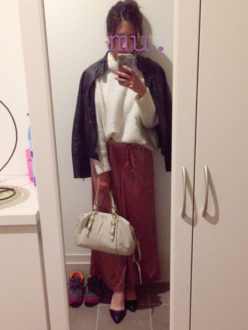 「one after another NICE CLAUPのアイテム（パンツ、ピンク系）」を使った、mu.さん（レディース・159cm）の秋コーディネートの1枚目の写真