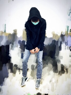 「アイテム（デニムパンツ、シルバー系）」を使った、Tommyさん（メンズ・175cm）の冬コーディネート