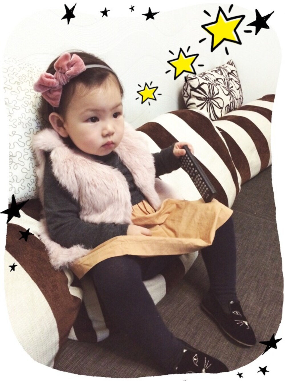 「Bonpointのアイテム（ワンピース、グレー系）」を使った、Aimeebabyさん（キッズ・80cm）の春コーディネートの1枚目の写真