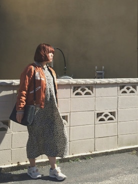 「シャツワンピ」｜「アイテム（スタジャン）」を使った、sry  × im△さん（レディース・157cm）の春コーディネート