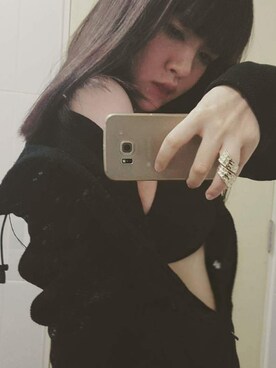 「アイテム（アンダーウェア、ブラック系）」を使った、Bebitsu Halibelさん（レディース・163cm）の冬コーディネート