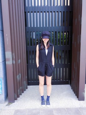 「UNIQLO（ユニクロ）のアイテム（ソックス/靴下、その他）」を使った、陳小寶さん（レディース・178cm）の春コーディネート