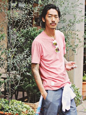 バタフライグラデーションシャツを使ったメンズ人気ファッションコーディネート Wear