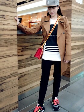 「wearsg」｜「アイテム（スニーカー）」を使った、MayJune陈美君さん（レディース・155cm）の秋コーディネート