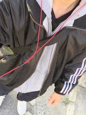 「アイテム（ボディバッグ/ウエストポーチ、グリーン系）」を使った、YU-KIさん（メンズ・167cm）の春コーディネート