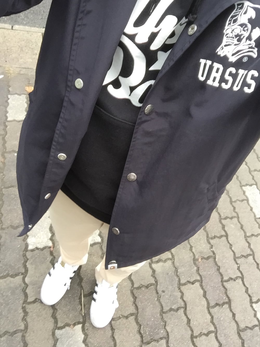 「URSUS BAPE、Bape、adidas originals、superstar」｜「A BATHING APEのURSUS COACH JACKET（ナイロンジャケット、ブラック系）」を使った、たかちゃんさん（メンズ・164cm）の秋コーディネートの1枚目の写真