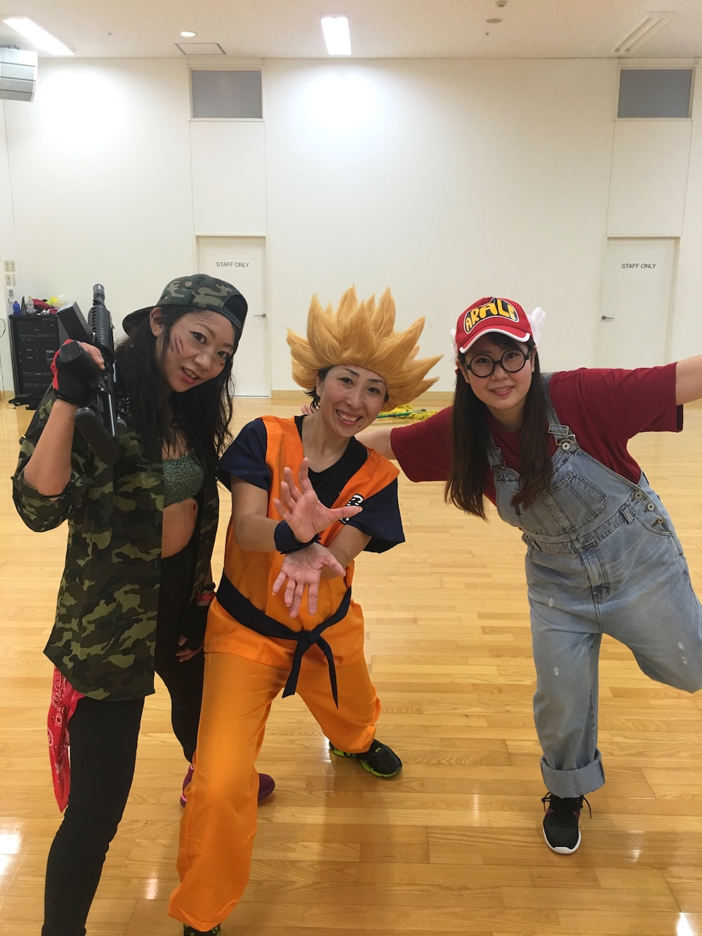 「army、カモフラ、ライフル、イベント、仮装、ハロウィン、キャップ、キャップ後ろかぶり、ドラゴンボール、アラレちゃん」｜「楽天のアイテム（シャツ/ブラウス、その他）」を使った、yuko kanekoさん（レディース・157cm）の秋コーディネートの1枚目の写真