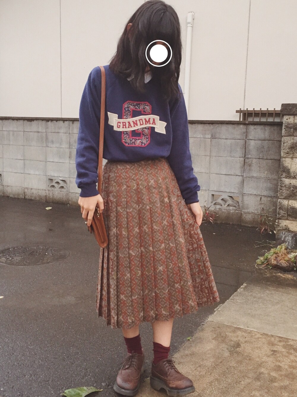「古着、スウェット、シンプル、秋のコーデ」｜「古着のアイテム（スウェット、ブルー系）」を使った、kaori.*さん（レディース・158cm）の秋コーディネートの1枚目の写真