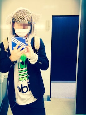 「adidas Originals by JEREMY SCOTT」｜「アイテム（キャップ）」を使った、TOSHi from T.F.Lさん（メンズ・181cm）の秋コーディネート