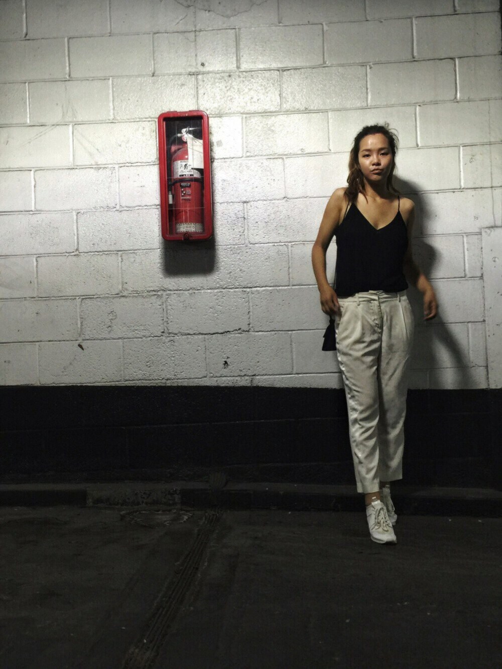「夏、成都、chengdu、effortless、vibes、toronto、streetstyle」｜「ZARA WOMANのアイテム（トップス、ブラック系）」を使った、Maolinさん（レディース・168cm）の夏コーディネートの1枚目の写真
