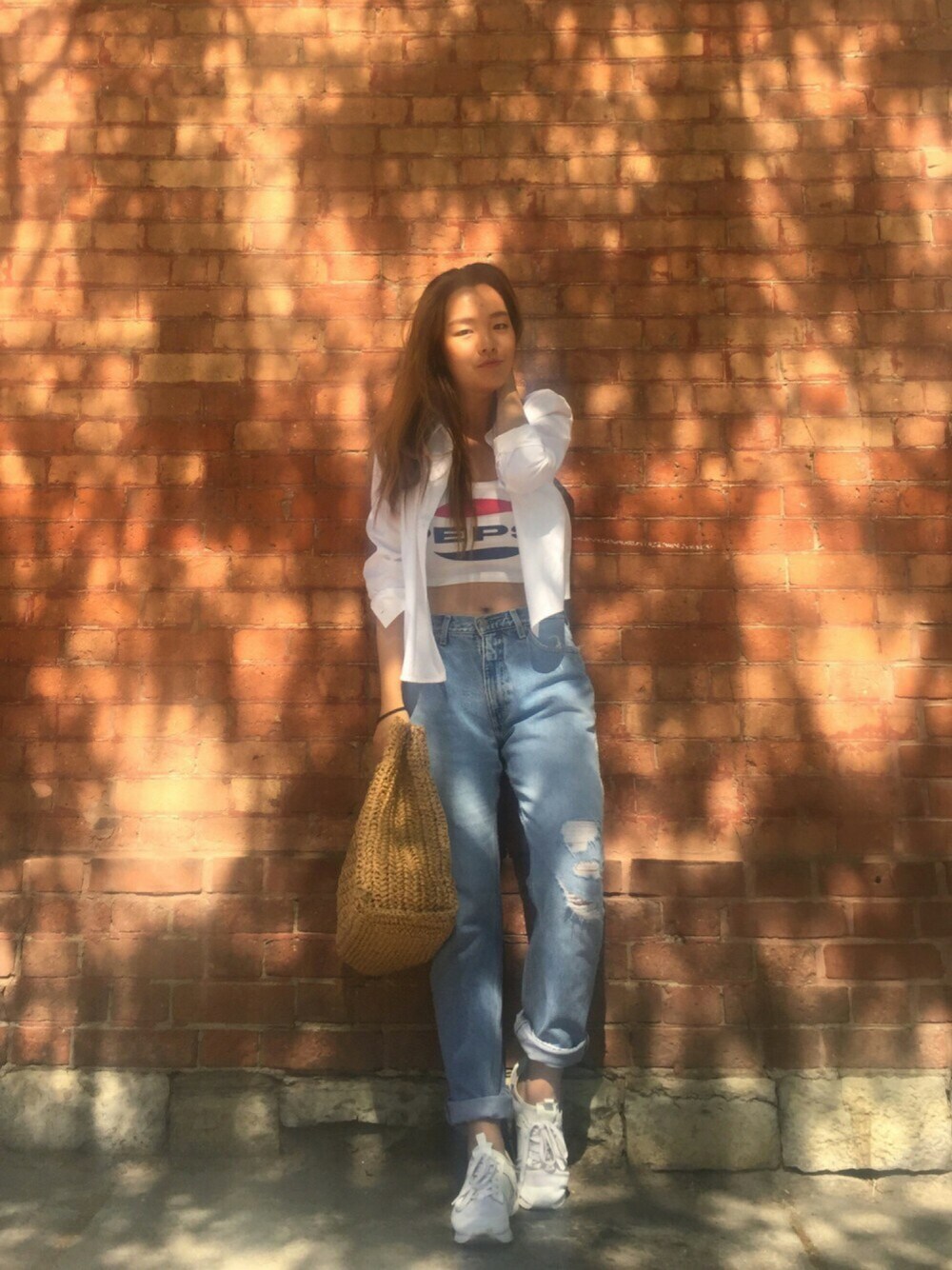 「姚明、freaking tall、coke、百事可乐、pepsi、streetstyle」｜「ZARA WOMANのアイテム（タンクトップ、ホワイト系）」を使った、Maolinさん（レディース・168cm）の夏コーディネートの1枚目の写真