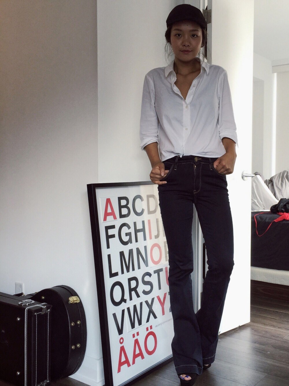 「denim、jeans、喇叭裤、ootd、toronto、heels、looking tall、shirts、streetstyle」｜「Massimo Duttiのアイテム（デニムパンツ、ブルー系）」を使った、Maolinさん（レディース・168cm）の夏コーディネートの1枚目の写真