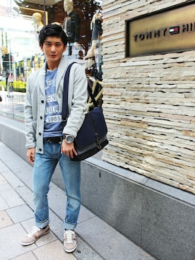 「TOMMY HILFIGER（トミーヒルフィガー）のアイテム（デニムパンツ）」を使った、HARUさん（メンズ・171cm）の秋コーディネート