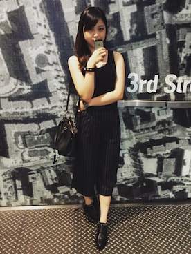 「Chrome Hearts」｜「アイテム（その他シューズ）」を使った、Cheryl Qianさん（レディース・166cm）の夏コーディネート