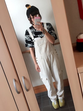 「ひまわり畑」｜「アイテム（オールインワン・サロペット）」を使った、さこさん（レディース・165cm）の秋コーディネート