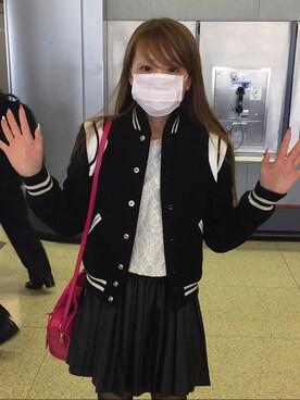 「Saint Laurent（サンローラン）のアイテム（ジャケット/アウター）」を使った、Reinaさん（レディース・157cm）の秋コーディネート