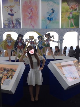 「セーラームーン展」｜Reinaさん（レディース・157cm）の春コーディネート