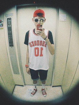 「OBEY」｜「アイテム（ジャージ）」を使った、ヘンリーさん（メンズ・190cm）の夏コーディネート