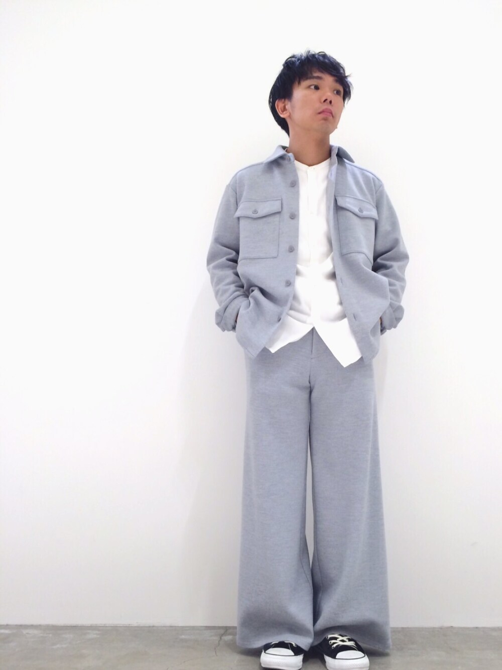 「シンプルコーデ、カジュアルコーデ、冬、ootd、冬コーデ、大人カジュアル、アニエスベー、agnes b.、Adam et Rope'、CPOジャケット」｜「ADAM ET ROPE'のアイテム（トップス、グレー系）」を使った、shota kimuraさん（メンズ・160cm）の秋コーディネートの1枚目の写真