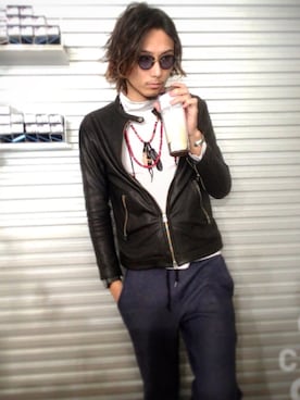 「FREAK'S STORE（フリークスストア）のアイテム（ライダースジャケット）」を使った、高崎政義さん（メンズ・184cm・20代）の秋コーディネート