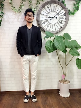 「アイテム（テーラードジャケット）」を使った、しん まことさん（メンズ・173cm・30代）の冬コーディネート