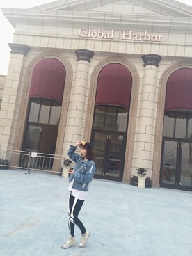 荣静怡さんのコーディネート