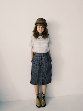 「JACOB JENSEN（ヤコブイェンセン）のアイテム（レインシューズ）」を使った、kiki謝琦琦さん（レディース・162cm）の春コーディネート