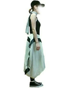 「CONVERSE（コンバース）のアイテム（スニーカー、ブラック系）」を使った、mmmさん（レディース・157cm）の春コーディネート