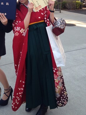 「アイテム（アナログ腕時計、ゴールド系）」を使った、RiKOさん（レディース・156cm）の春コーディネート