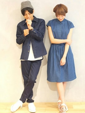 「カップル」｜「アイテム（デニムジャケット）」を使った、高 春菜さん（レディース・165cm）の春コーディネート