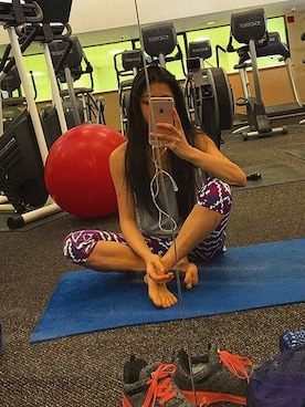 「fitness」｜「アイテム（レッグウェア）」を使った、REIMIさん（レディース・160cm）の春コーディネート