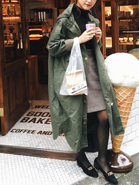 「アイテム（トレンチコート、グリーン系）」を使った、菅沼 ゆりさん（レディース・153cm）の秋コーディネート