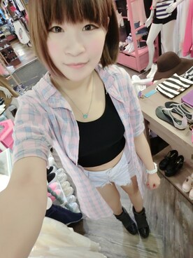 HOBEE滋兒さんのコーディネート