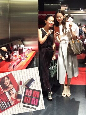 「Dior」｜「アイテム（口紅/リップティント/グロス）」を使った、Chisato さん（レディース・166cm）の秋コーディネート